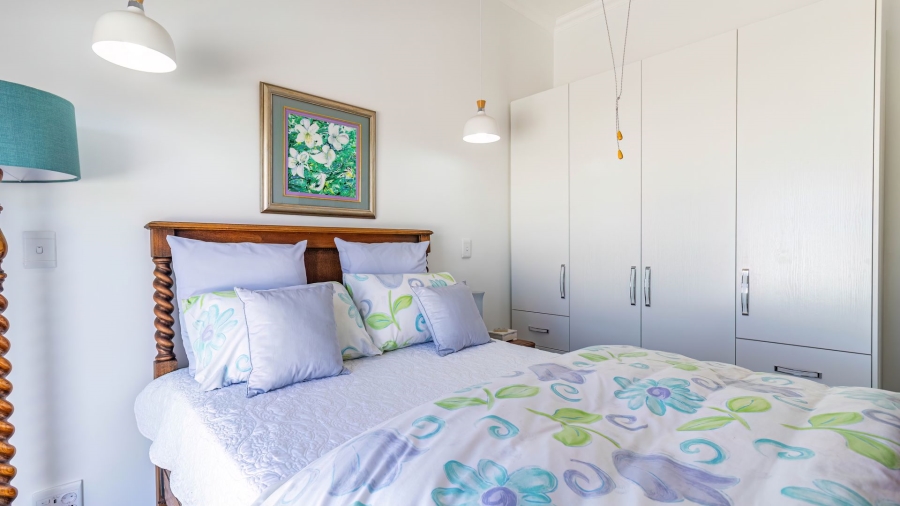 4 Bedroom Property for Sale in Sandy Point Beach Estate Western Cape